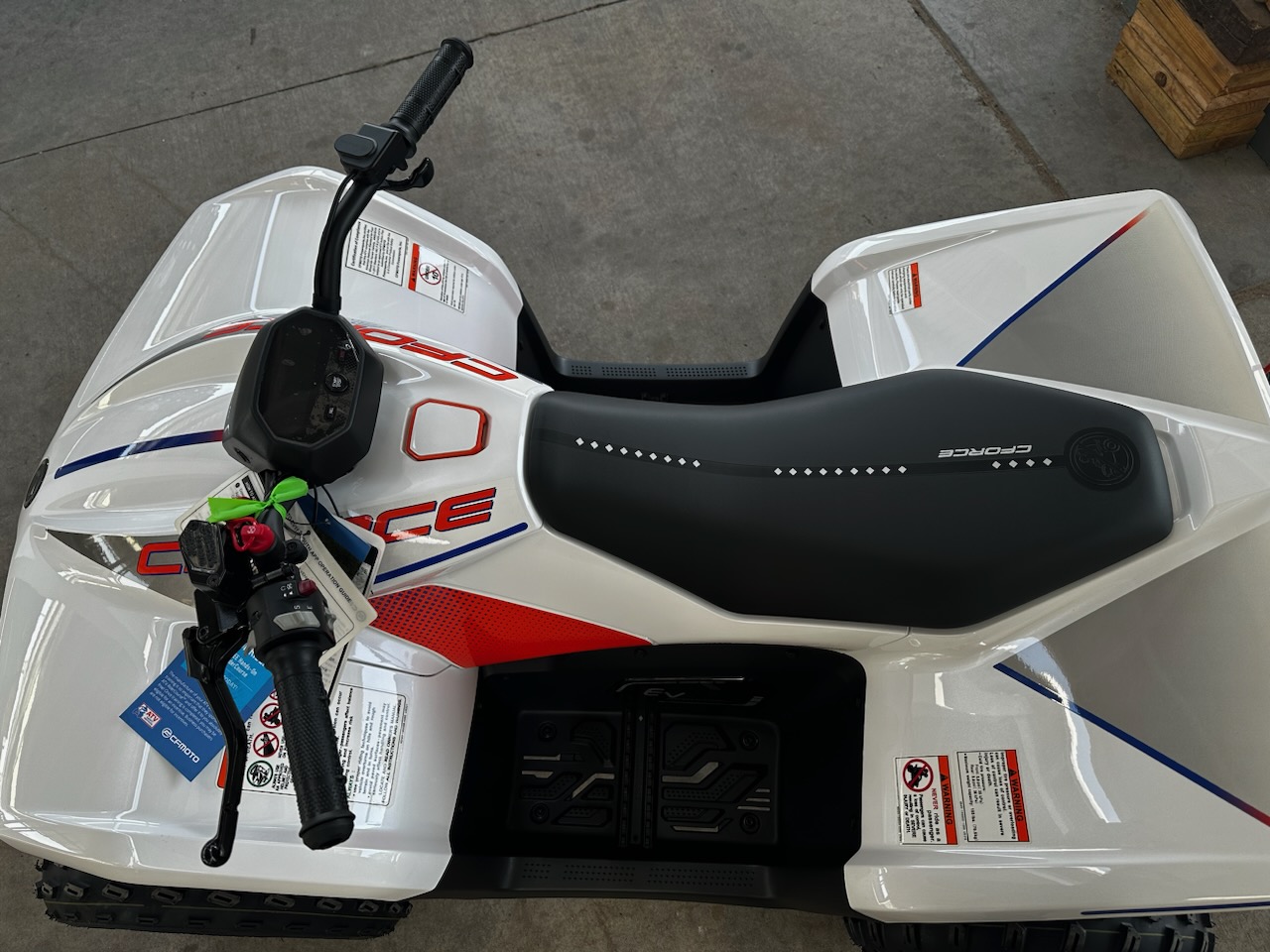 2024 CFMOTO CFORCE EV110 - Photo 6